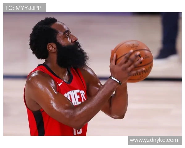 老詹迷弟模仿经典动作空中对抗切特完美上篮引爆全场